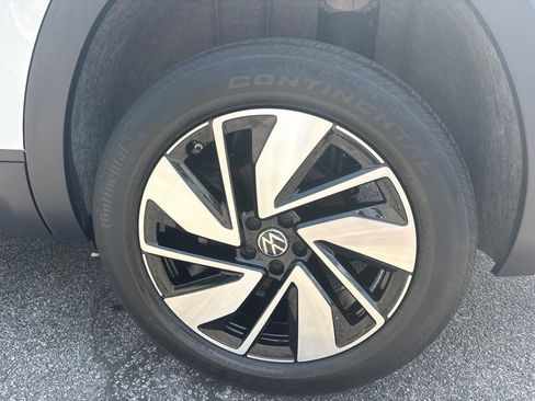 Used 2024 Volkswagen Atlas SE FWD image 10