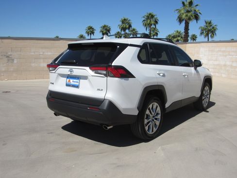 Used 2025 Toyota RAV4 XLE Premium w/ Weather Package image 5