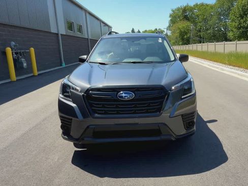 Certified 2023 Subaru Forester AWD/4WD image 3