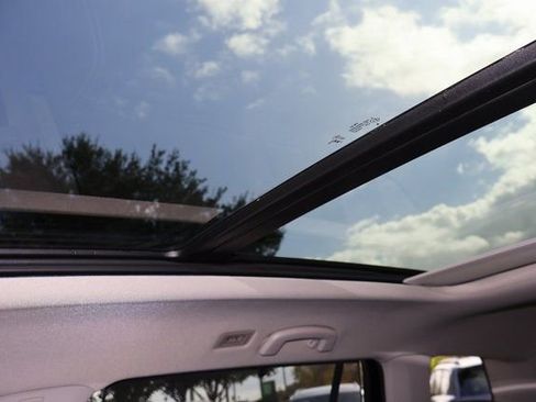 New 2026 Volkswagen Atlas SE image 26