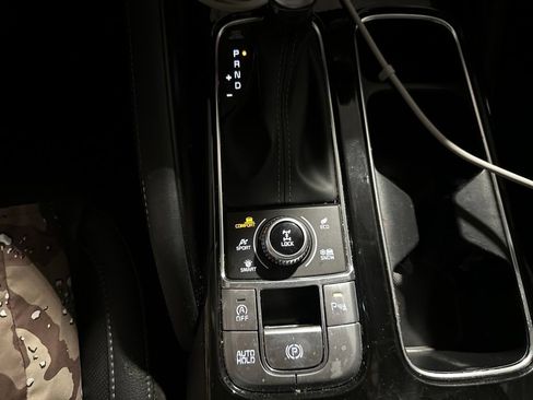 Used 2025 Kia Telluride EX AWD/4WD image 16