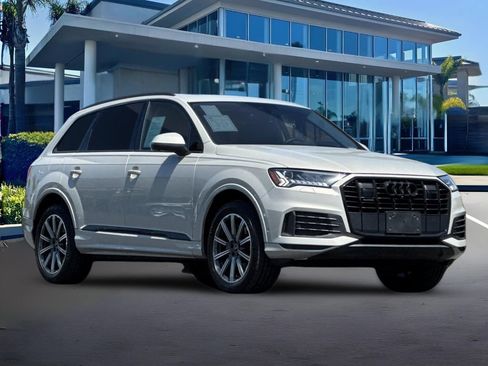 Used 2023 Audi Q7 2.0T Premium Plus w/ Premium Plus Package AWD/4WD image 2