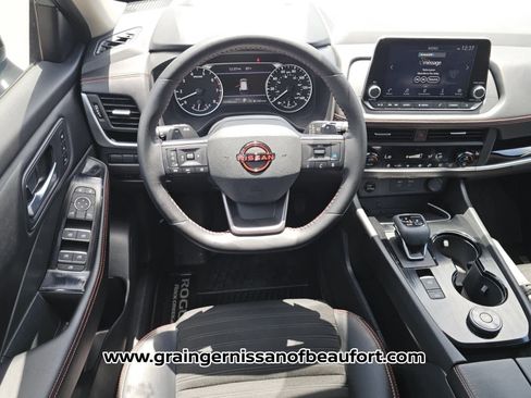 Used 2025 Nissan Rogue SV w/ Rock Creek Premium Package AWD/4WD image 5