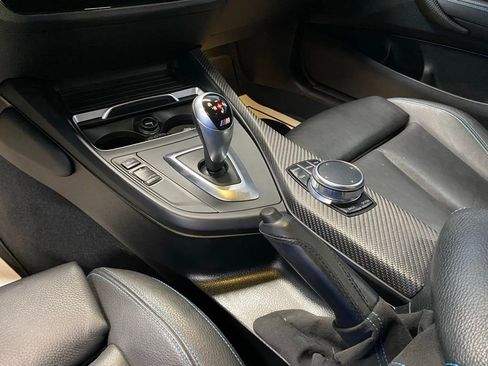 Used 2018 BMW M2 image 28