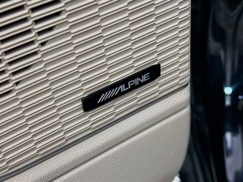 Used 2023 Jeep Grand Cherokee L Limited w/ Luxury Tech Group II image 21