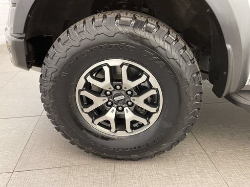 Used 2023 Ford F150 Raptor AWD/4WD image 9