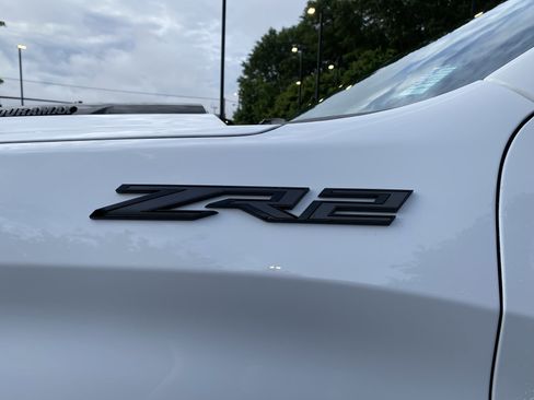 Used 2025 Chevrolet Silverado 1500 ZR2 w/ Technology Package AWD/4WD image 47