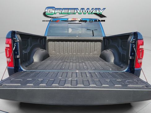Used 2022 RAM 1500 Limited w/ Body Color Bumper Group AWD/4WD image 5