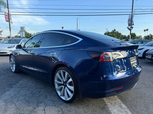 Used 2018 Tesla Model 3 Long Range AWD/4WD image 5