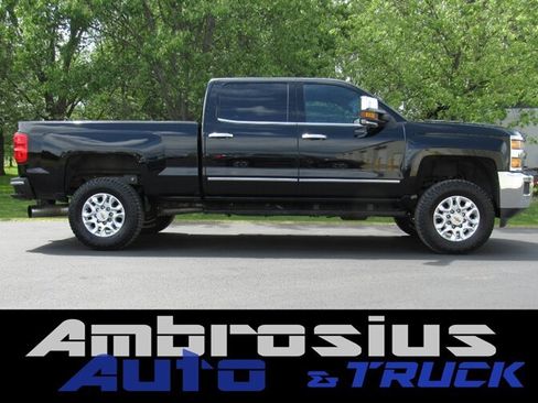 Used 2016 Chevrolet Silverado 2500 LTZ w/ Duramax Plus Package AWD/4WD image 2