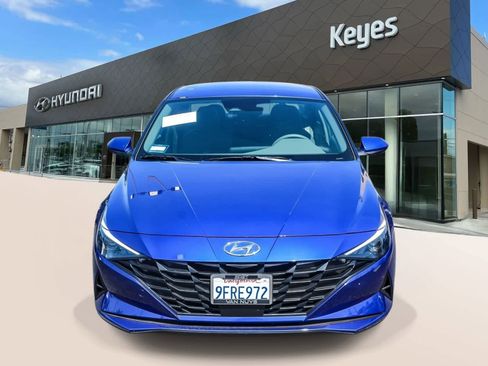 Used 2023 Hyundai Elantra SEL w/ Convenience Package image 2