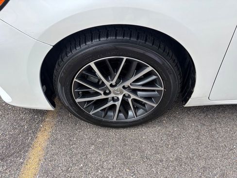Used 2016 Lexus ES 350 w/ Premium Package w/Wood Trim FWD image 41