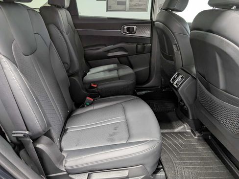 Certified 2023 Kia Sorento EX AWD/4WD image 42