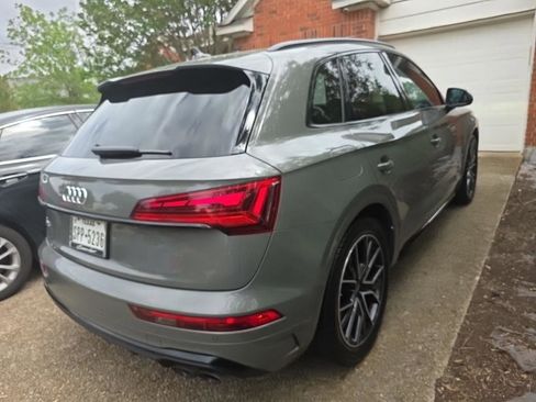 Used 2023 Audi SQ5 Premium Plus w/ Premium Plus Package AWD/4WD image 2