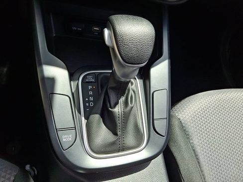Used 2025 Kia Soul LX FWD image 15