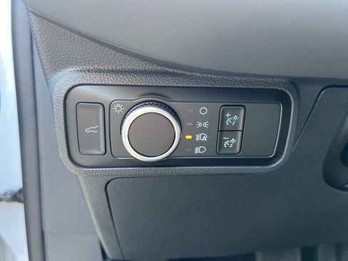 New 2026 Ford Explorer Active RWD image 18