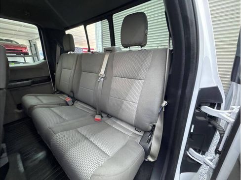 Used 2018 Ford F150 XLT w/ Equipment Group 302A Luxury AWD/4WD image 19