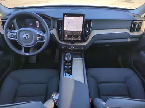 New 2026 Volvo XC60 B5 Core image 11