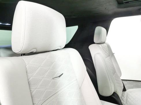 Certified 2026 Cadillac Escalade Platinum Sport w/ LPO, ONYX Package AWD/4WD image 28