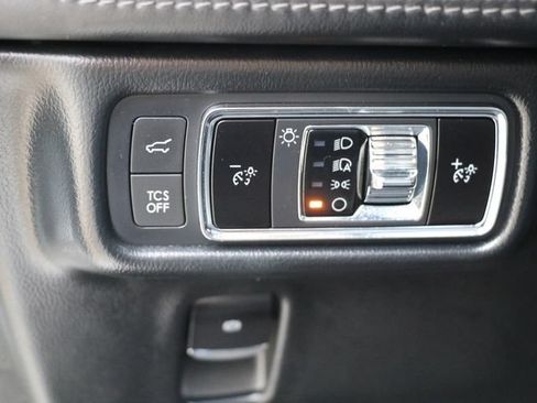 Used 2022 Lincoln Nautilus Reserve AWD/4WD image 31