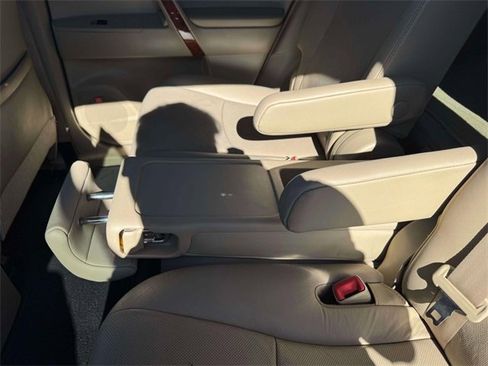 Used 2012 Toyota Highlander Limited image 14