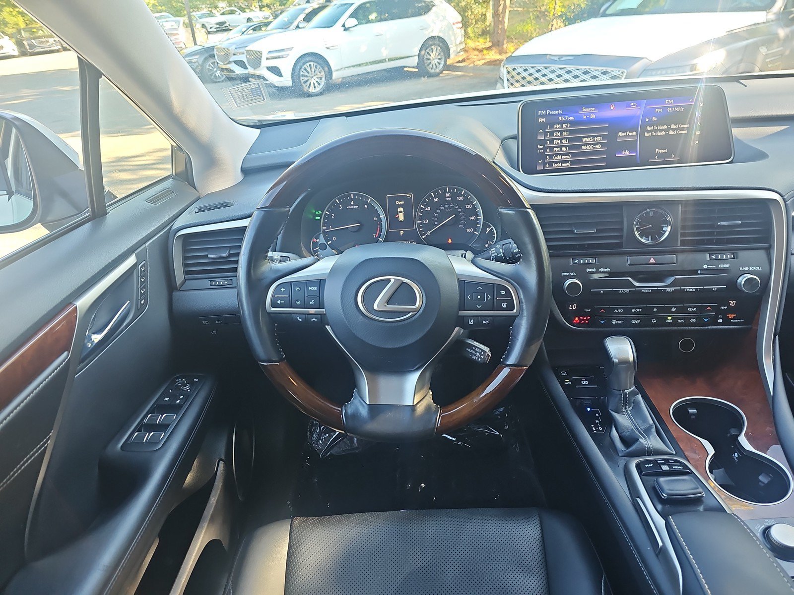 Used 2018 Lexus RX 350L FWD image 17