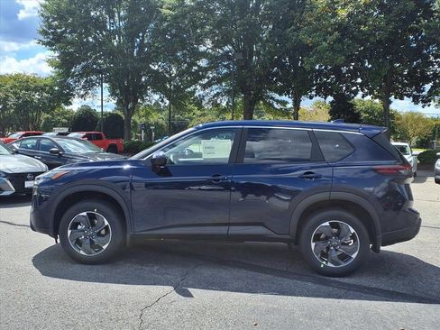 New 2026 Nissan Rogue SV image 5