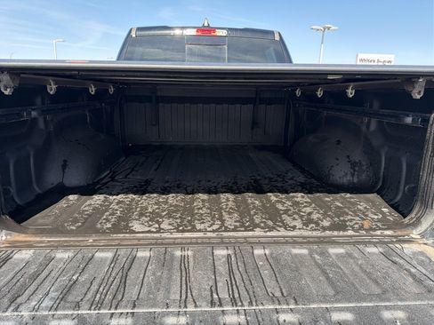 Used 2023 RAM 1500 Laramie AWD/4WD image 15