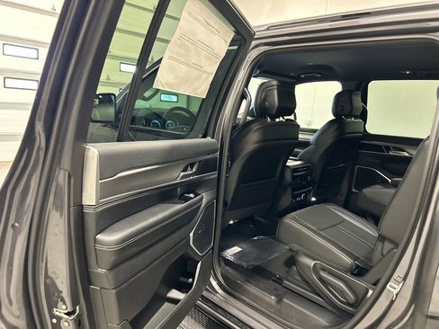 New 2026 Jeep Grand Wagoneer 4WD image 35