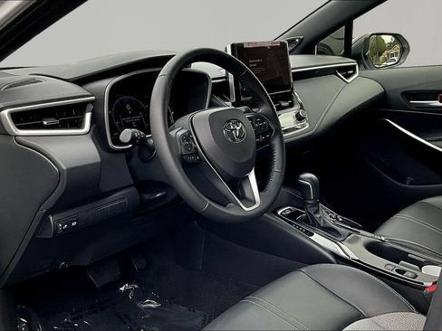 Used 2026 Toyota Corolla XSE FWD image 17