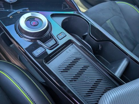 Certified 2024 Kia EV6 GT AWD/4WD image 30