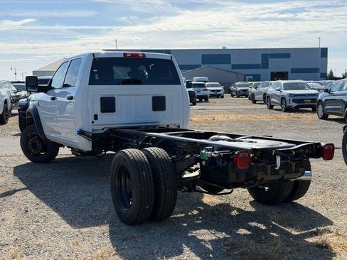 New 2026 RAM 5500 Tradesman AWD/4WD image 11