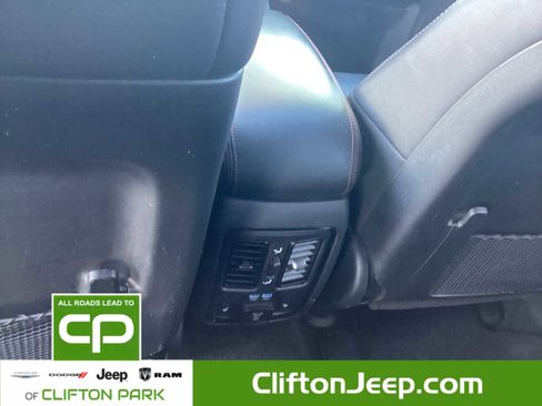 Certified 2023 Dodge Durango GT image 12