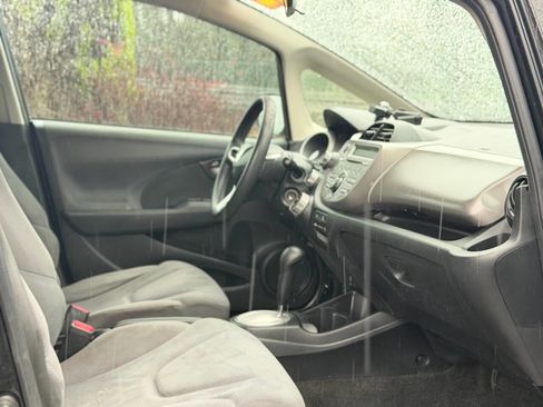 Used 2012 Honda Fit image 4