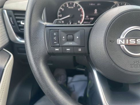 Used 2023 Nissan Rogue SV AWD/4WD image 21