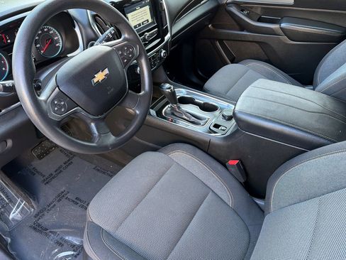 Used 2018 Chevrolet Traverse LS w/ LPO, Floor Liner Package FWD image 10