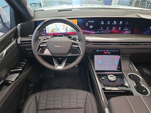 New 2026 Cadillac Escalade V w/ LPO, ONYX Package AWD/4WD image 14