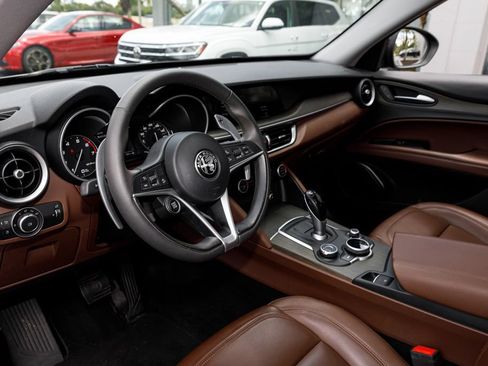 Used 2019 Alfa Romeo Stelvio Ti w/ TI Performance Package AWD/4WD image 28