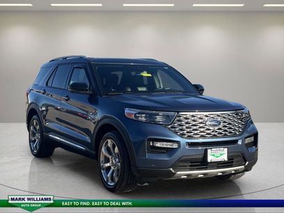Used 2020 Ford Explorer Platinum w/ Premium Technology Package