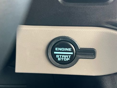 Used 2023 Ford Bronco Wildtrak image 30