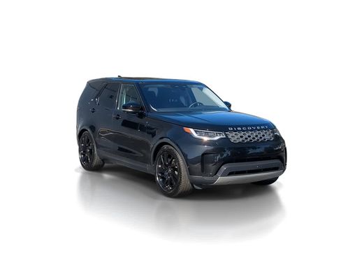 Certified 2024 Land Rover Discovery S image 2