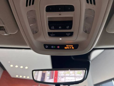 Used 2023 Buick Envision Avenir FWD image 34