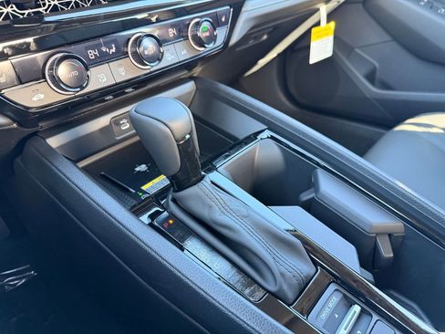 New 2025 Honda Accord EX-L image 10