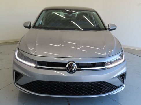 New 2026 Volkswagen Jetta SE FWD image 9