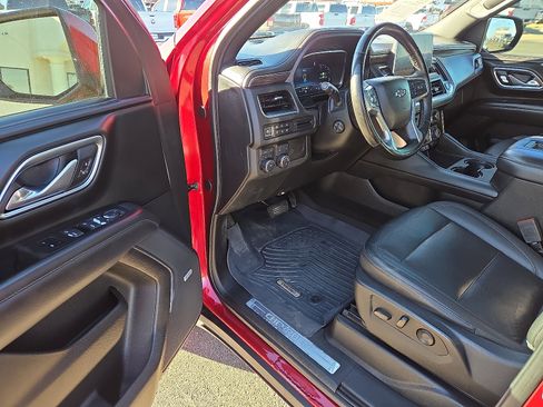 Used 2023 Chevrolet Tahoe Z71 w/ Luxury Package image 11