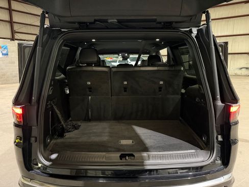Used 2022 Jeep Wagoneer Series II AWD/4WD image 19