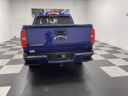 Used 2016 Chevrolet Colorado Z71 image 3