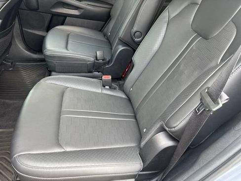 Used 2025 Kia Sorento EX w/ Panoramic Sunroof Package AWD/4WD image 17