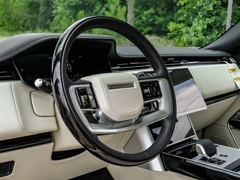 New 2026 Land Rover Range Rover SE AWD/4WD image 23