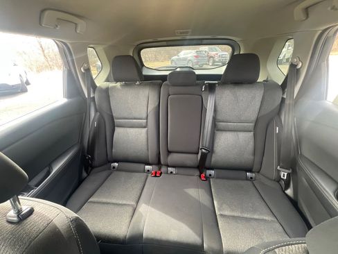 Used 2024 Nissan Rogue SV image 27